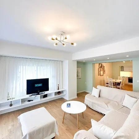 Mevin's Portside Daire Saranda