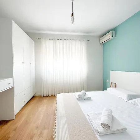 Mevin's Portside Sarande