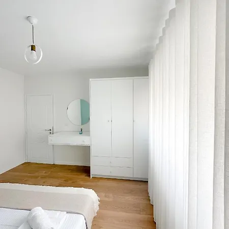 Mevin's Portside Daire Saranda