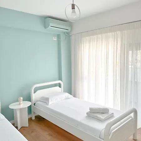 Mevin's Portside * Sarande