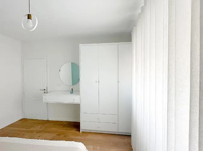 Mevin's Portside Apartment Sarande